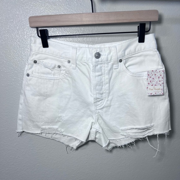 Free People Pants - NWT Women's Free People Sofia White Out Distressed Shorts - Size 27